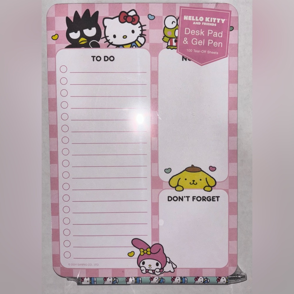 Hello Kitty desk pad with gel pen